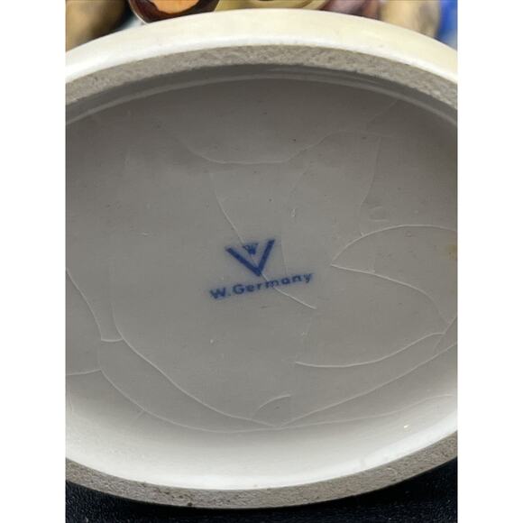 GOEBEL HUMMEL FIGURINE TMK5 #142 4 inch Apple Tree Boy - Picture 7 of 10